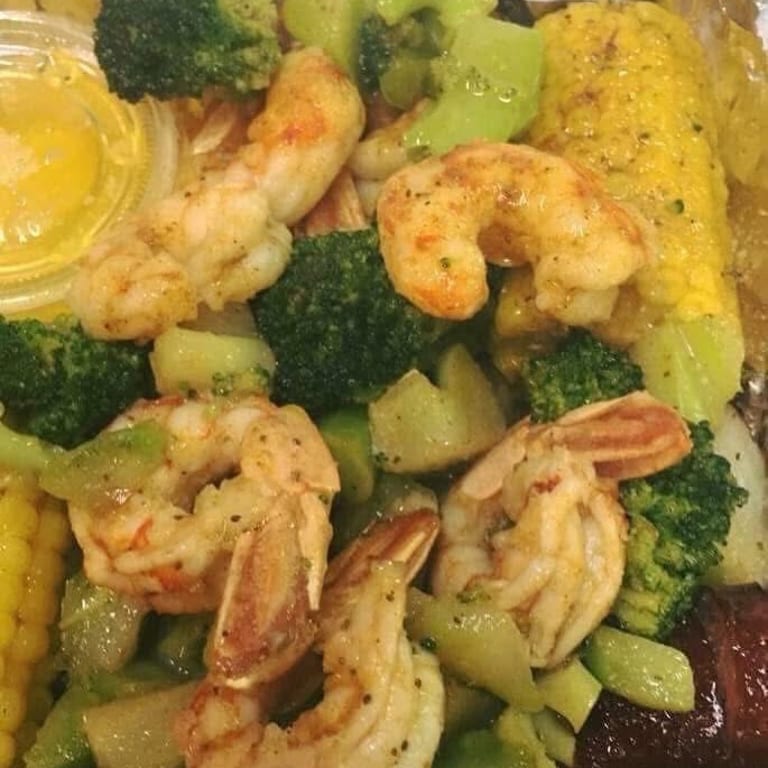 Delicious Shrimp Boil Experience