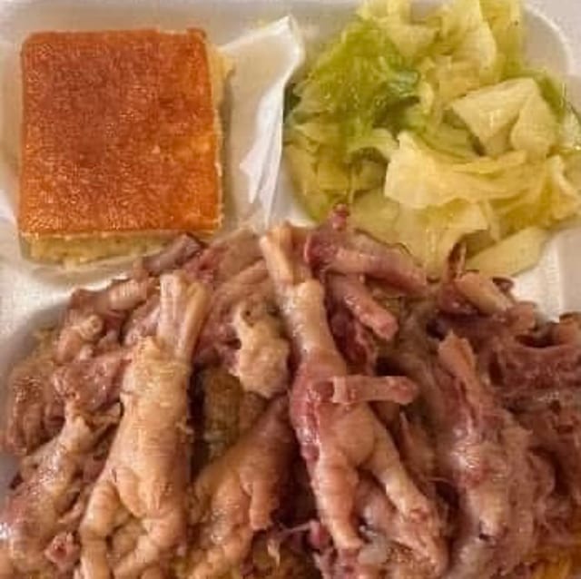 Chicken Feet with 2 Sides.